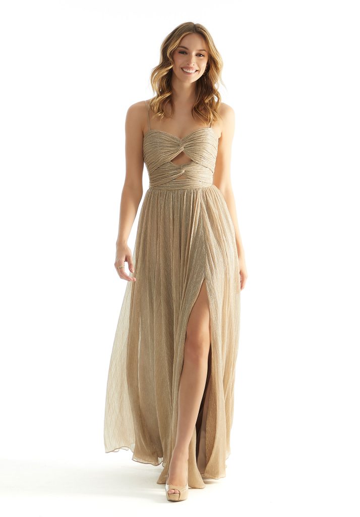 A gold bridesmaid dress with a pleated bodice, sweetheart neckline, and subtle shimmer, making it a glamorous choice for spring weddings.